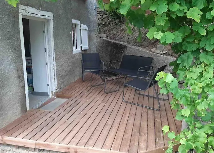 別荘 La Petite Maison *